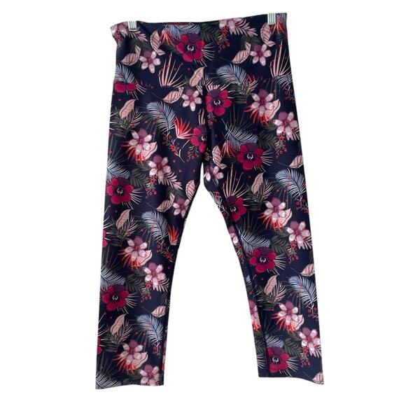 Lorna Jane Floral Capri Leggings | Size Medium - Picture 1 of 6